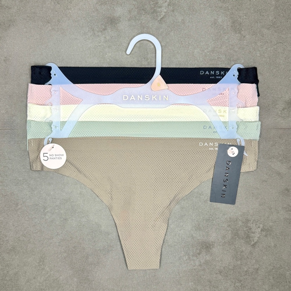 Danskin Women's No Show Lightweight Panties‎ Set of 5